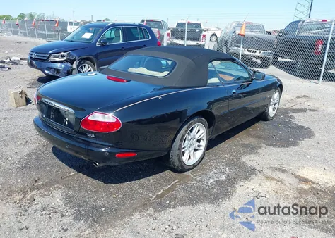 2002 Jaguar Xk8 z USA, uszkodzony, nr VIN SAJDA42C12NA30499